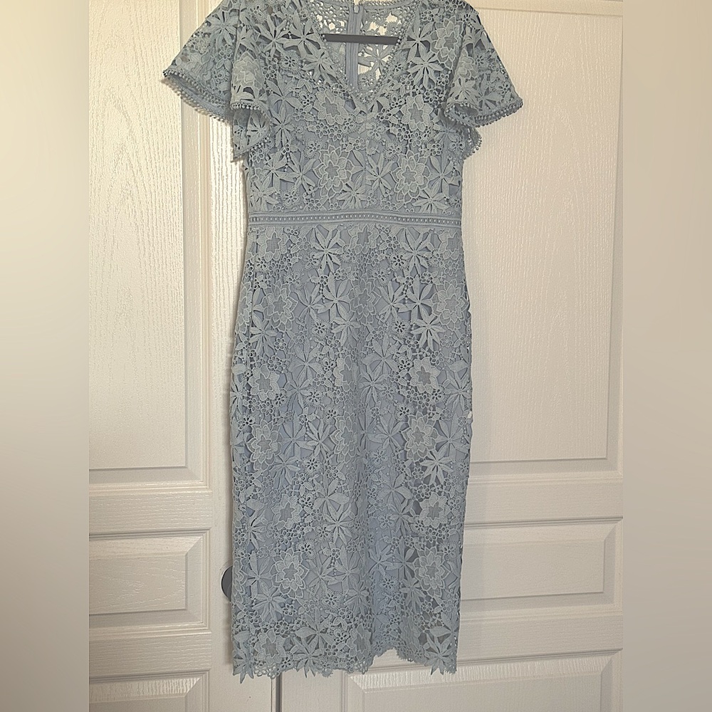 Blue Flutter Sleeve Sheath Lace Midi Dress